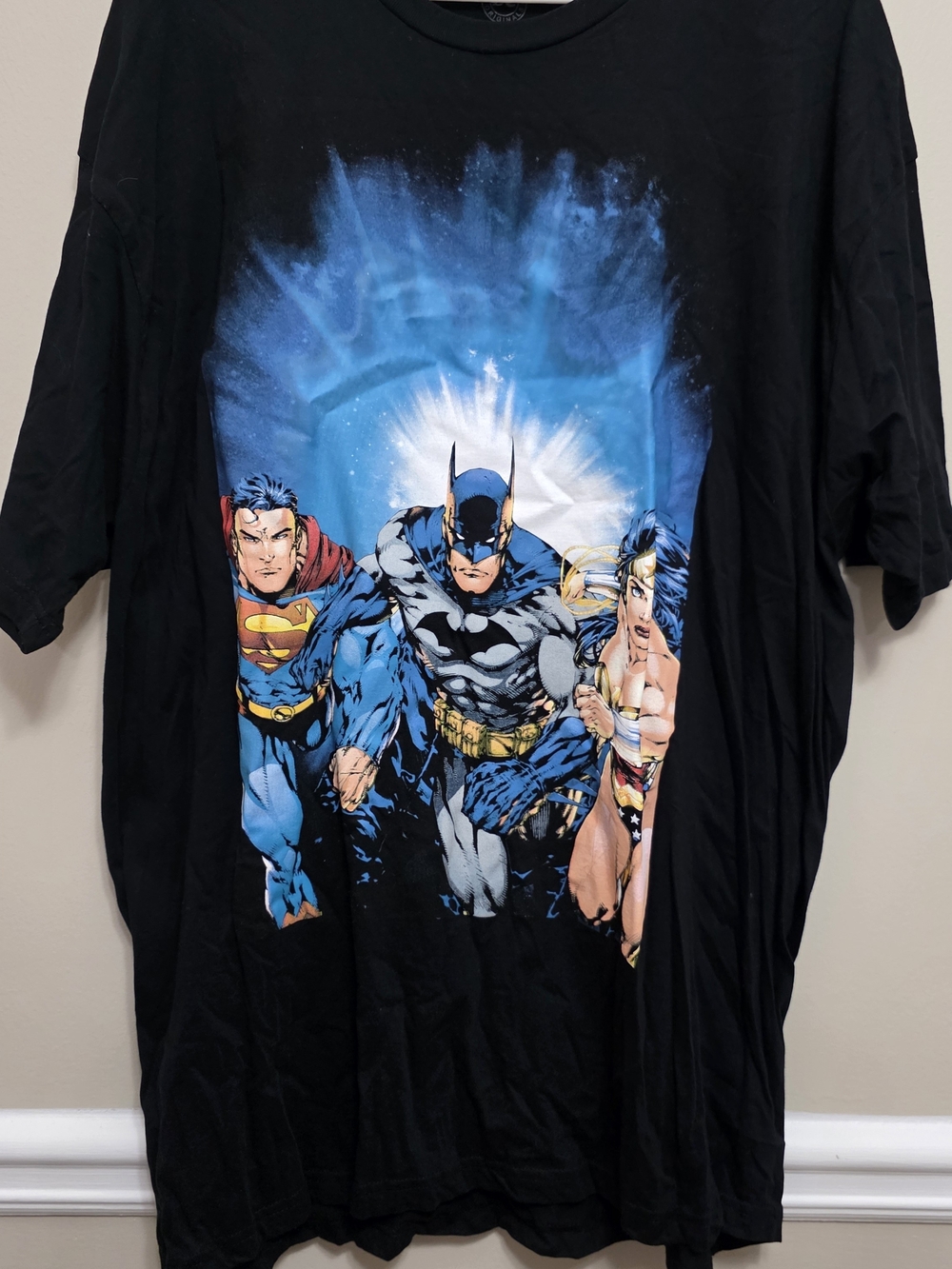 DC Comics Justice League Black  Tee  Superman, Batman  Wonder Woman Size 2XL